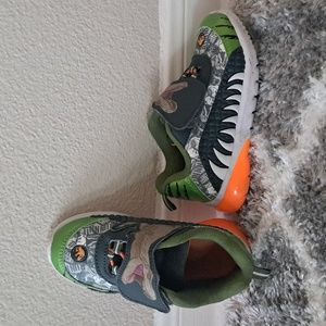 Light up Jurassic World Shoes size 11